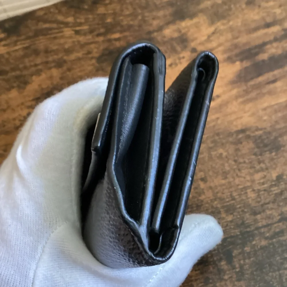 LV Discovery compact wallet Eclipse monogram tri fold